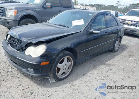 2006 Mercedes-Benz C 230 Sport z USA, uszkodzony, nr VIN WDBRF52H86F756007